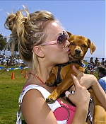 Kaley Cuoco Web