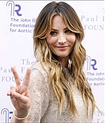 Kaley Cuoco Web