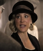 Kaley Cuoco Web